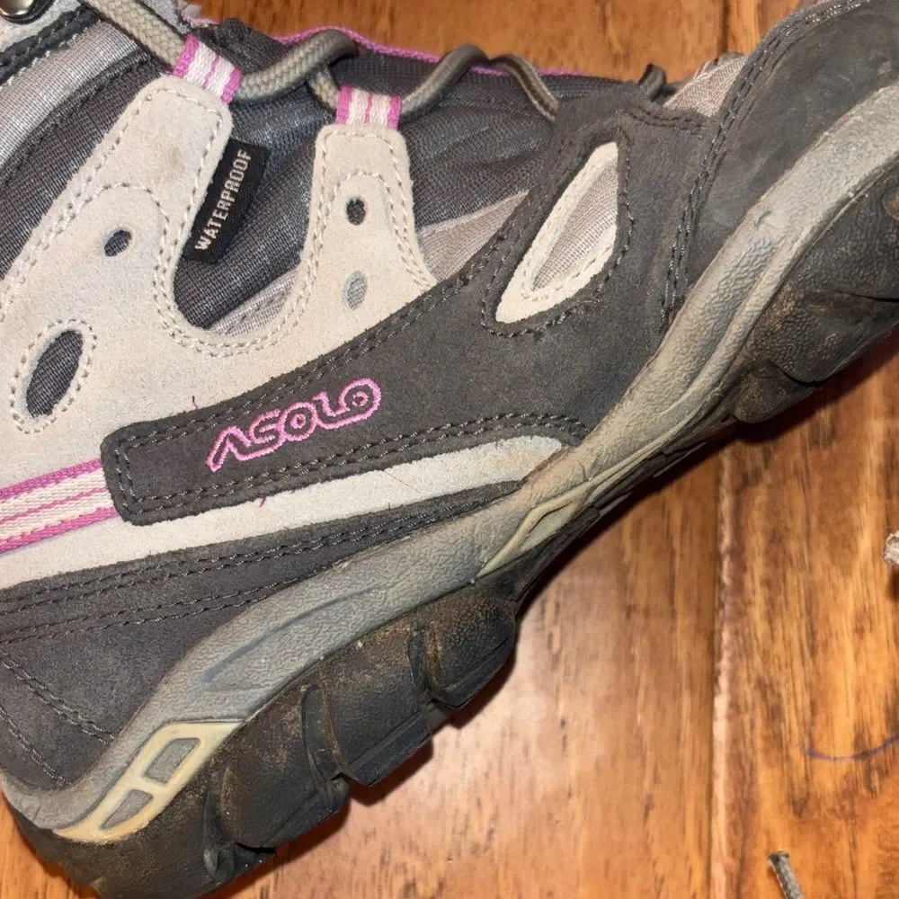 Asolo stylish hiking